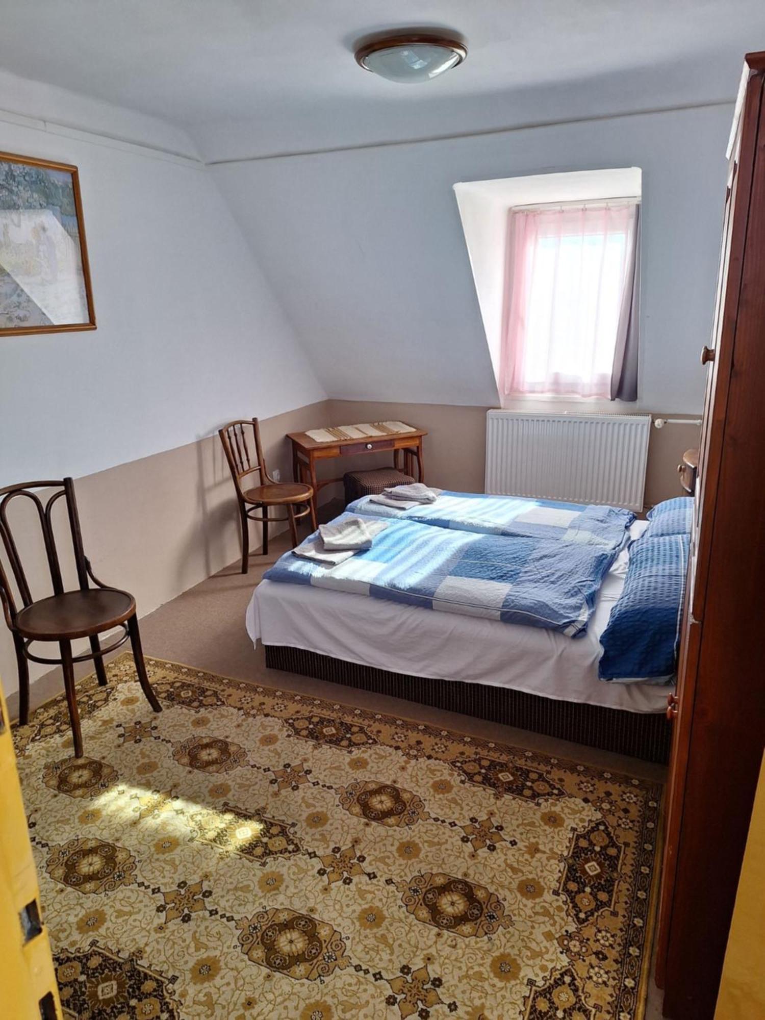 Bed and Breakfast Fenyo Panzio à Mezőkövesd Extérieur photo