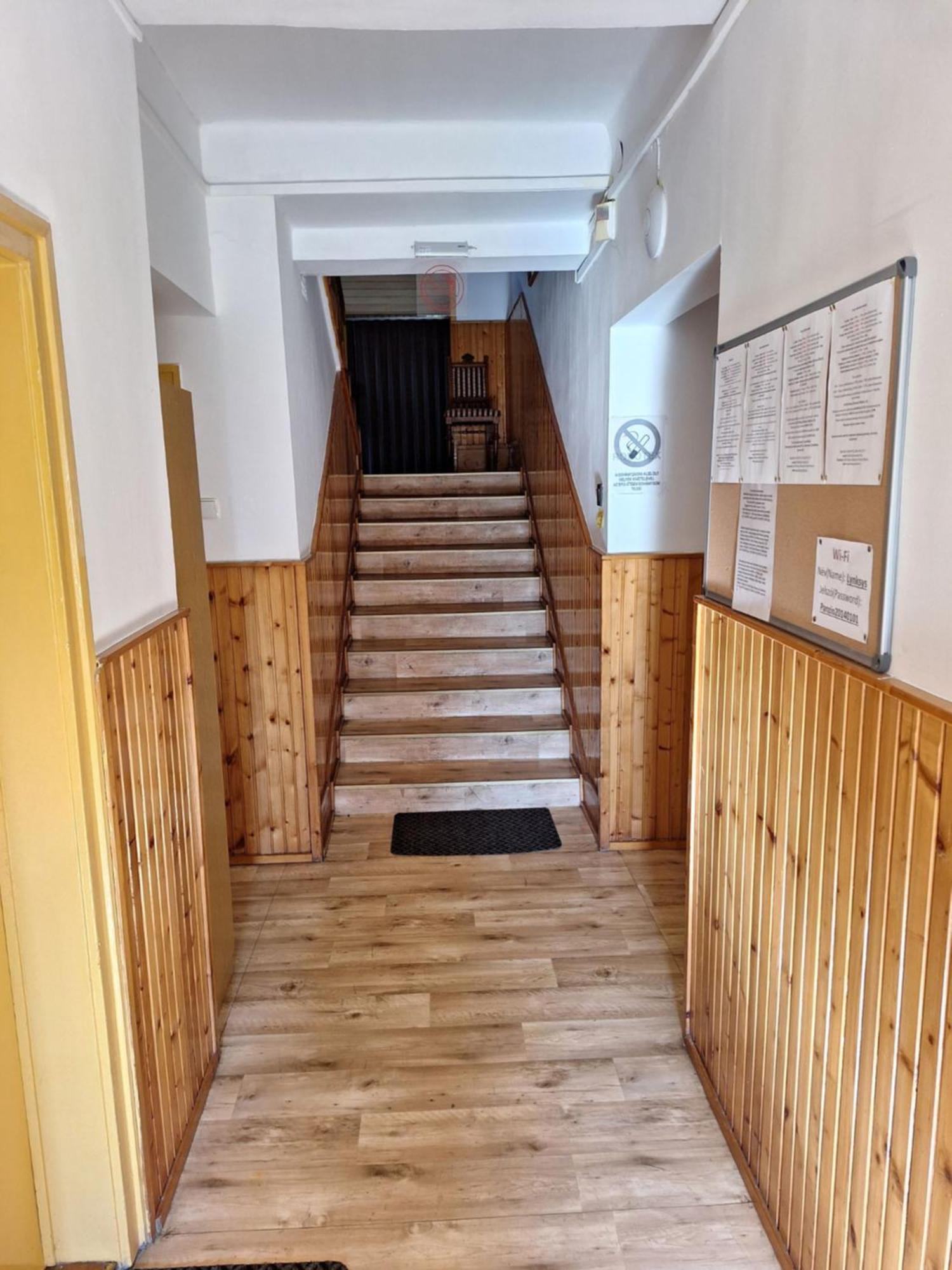 Bed and Breakfast Fenyo Panzio à Mezőkövesd Extérieur photo